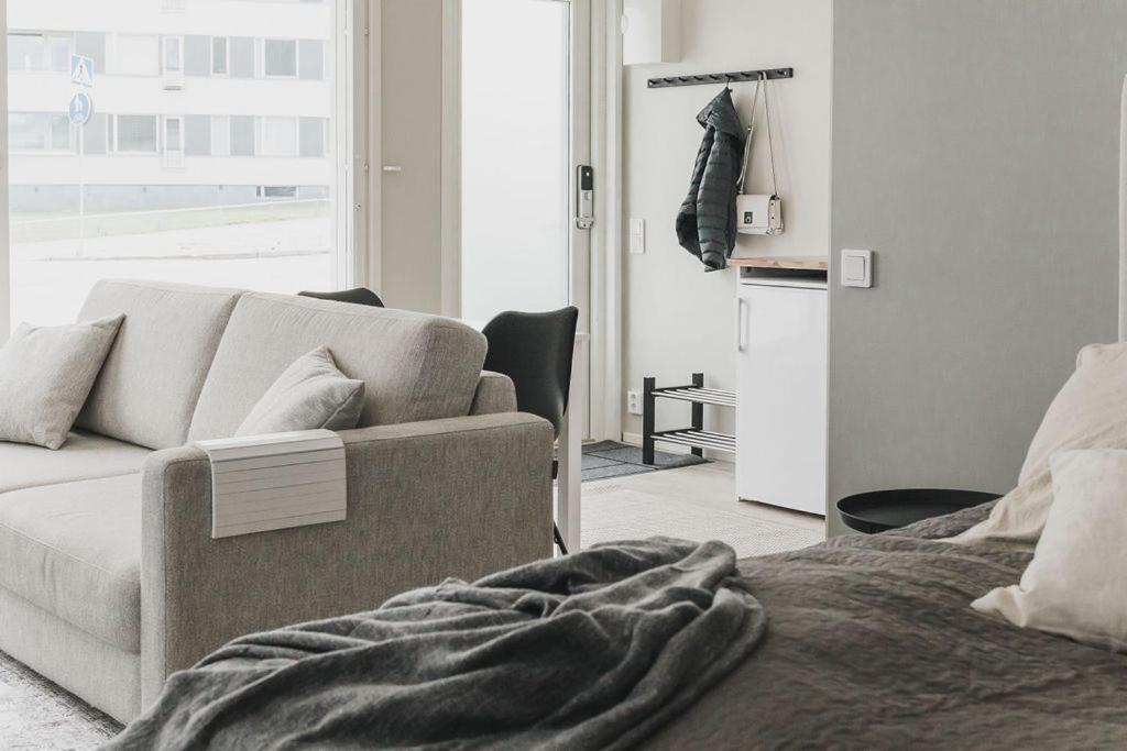 Beautiful New Studio Apartment Nearby The Center Турку Экстерьер фото